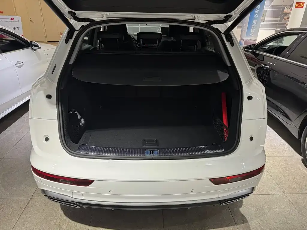 Audi Q5L 2024 из CN, фото 8