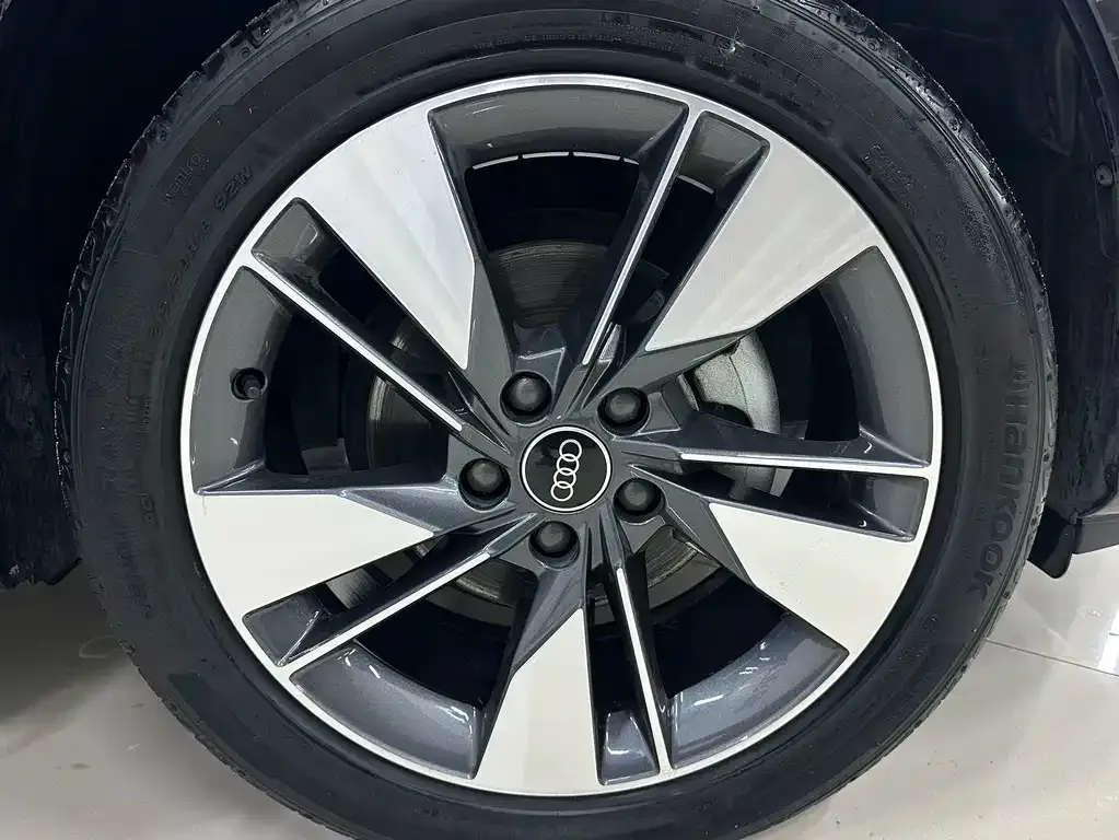 Audi Q2L 2022 из CN, фото 6