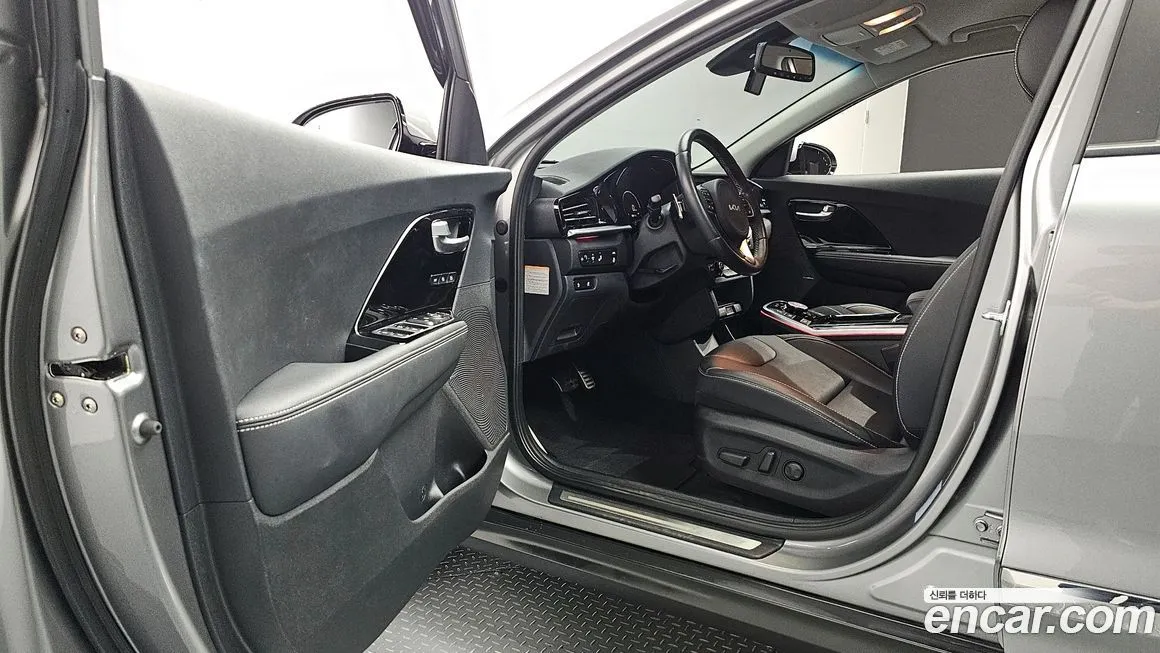 Kia Niro — фото 10