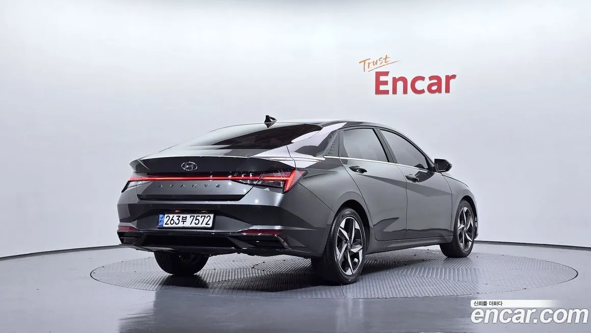 Hyundai AVANTE — фото 2