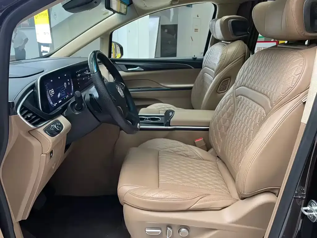 Buick GL8 2021 из CN, фото 7