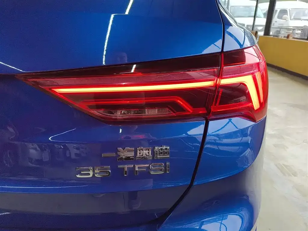 Audi Q3 2022 из CN, фото 8