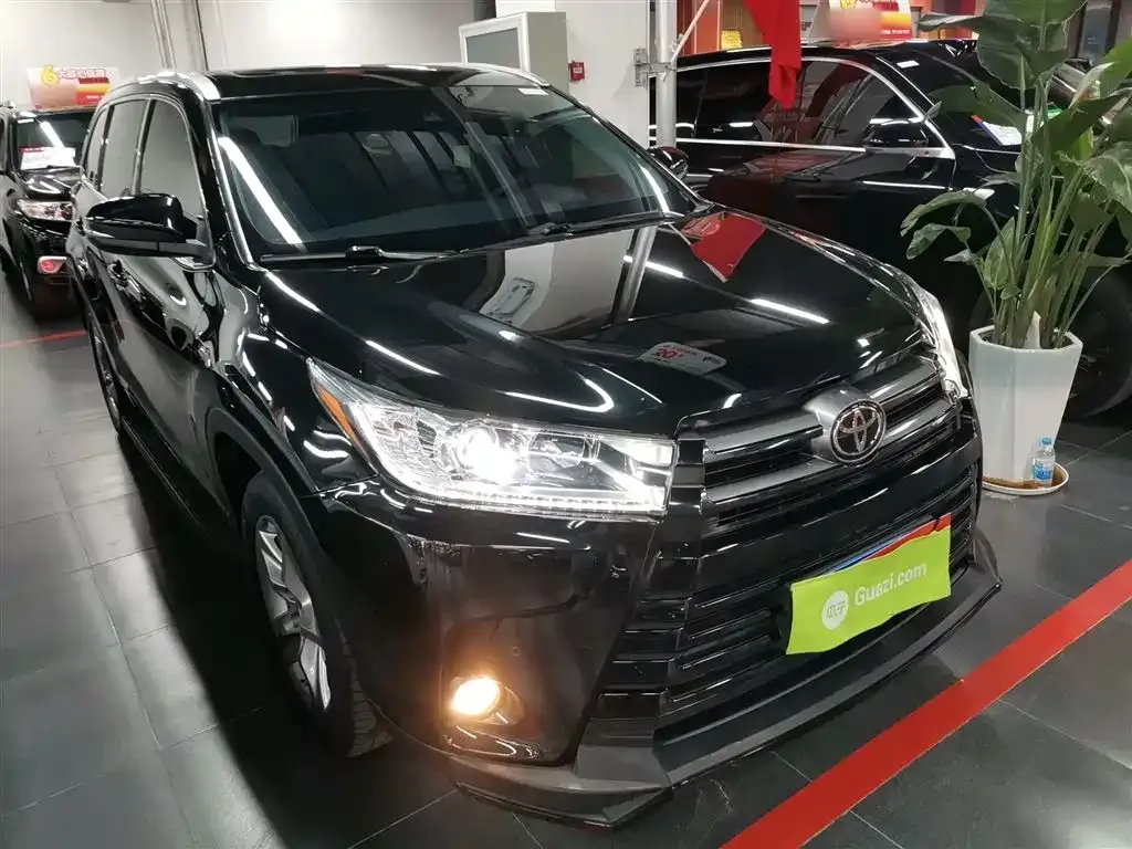 Toyota Highlander 2022 из CN, фото 4