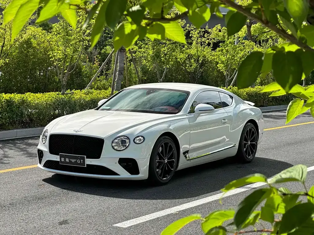 Bentley Continental — фото 1