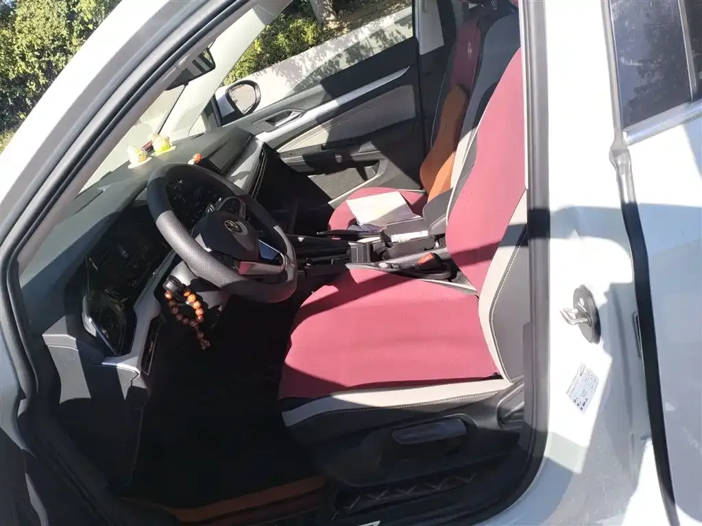 Volkswagen Golf 2022 из CN, фото 8