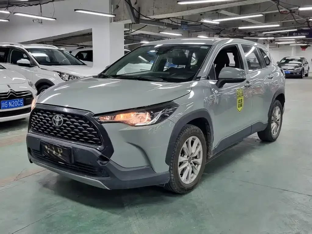 Toyota Corolla Cross — фото 1