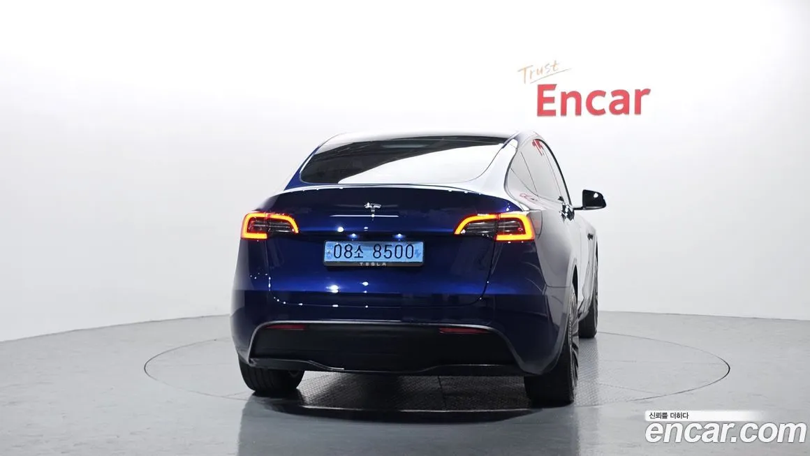 Tesla Model Y — фото 4