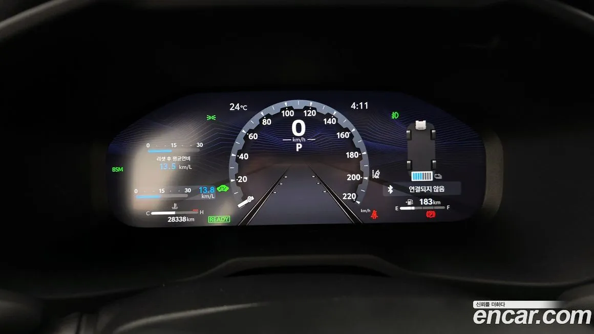 Toyota RAV4 2023 из KR, фото 8