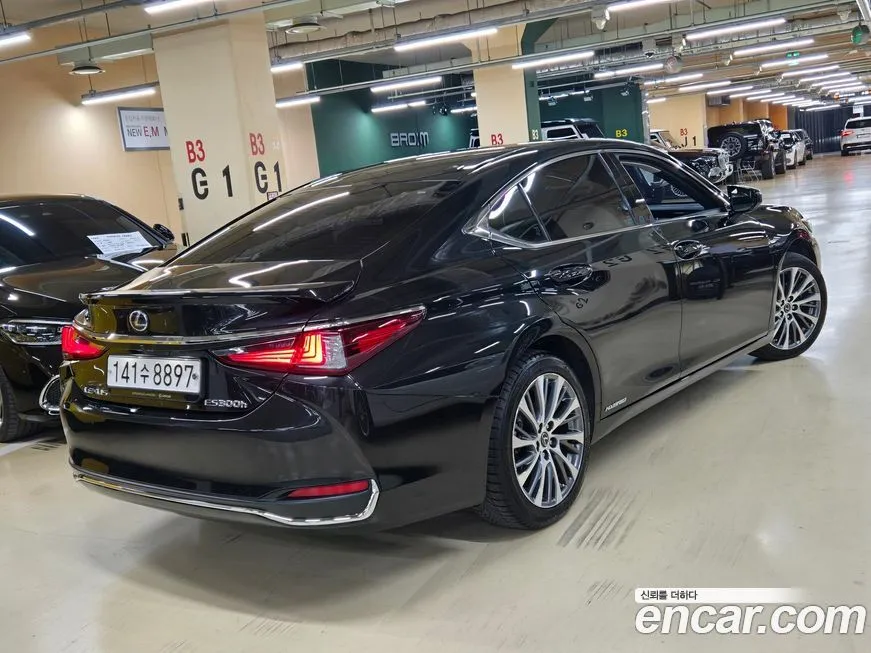 Lexus ES 2021 из KR, фото 2