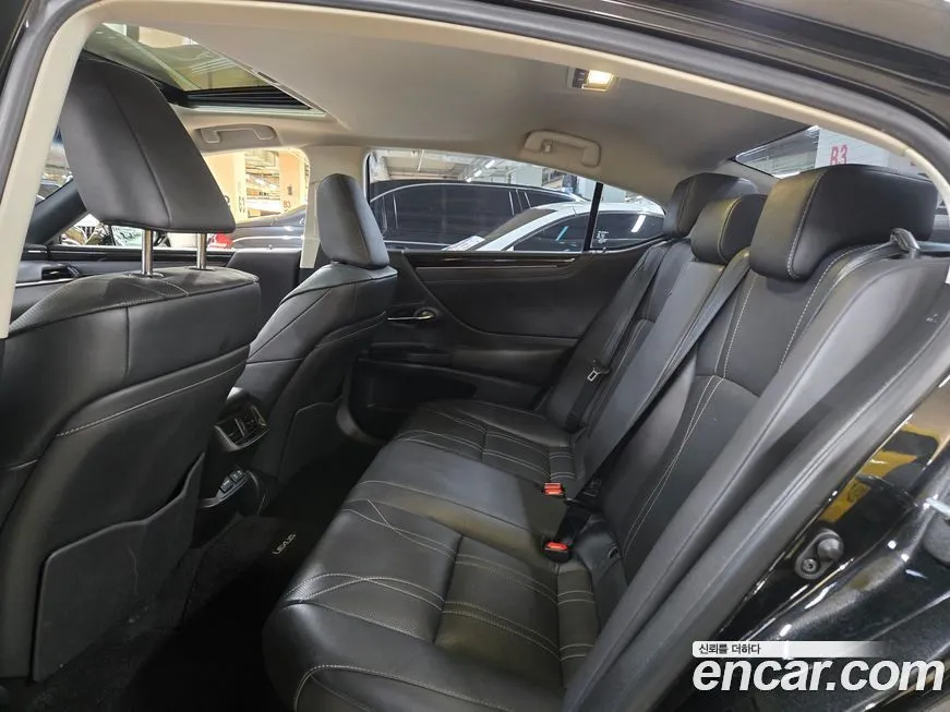Lexus ES 2021 из KR, фото 9