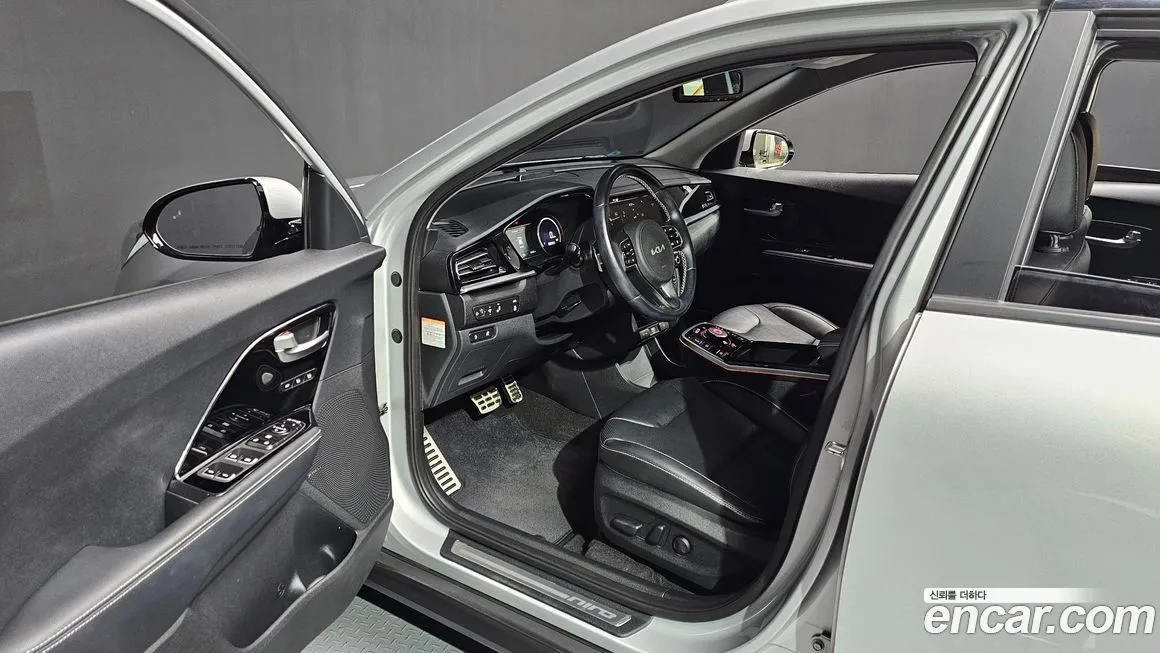 Kia Niro — фото 10