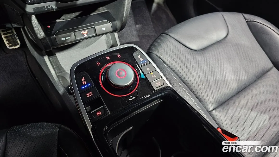 Kia Niro — фото 9