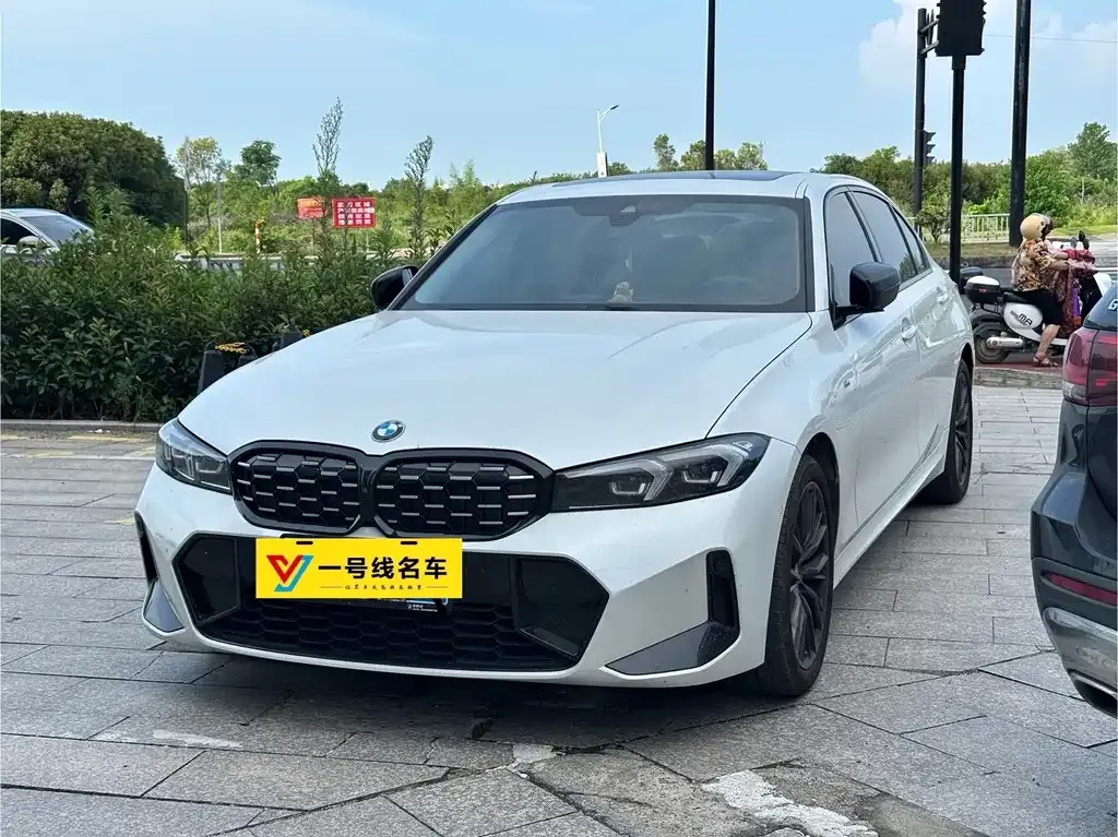 BMW 3 Series 2023 из CN, фото 1