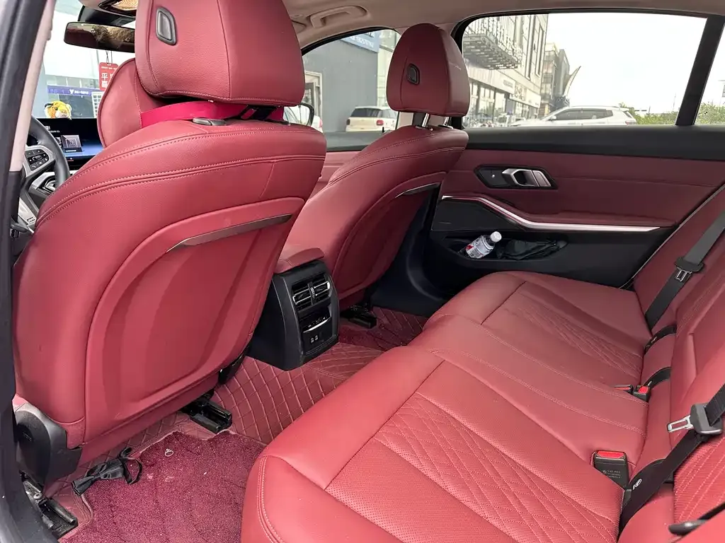 BMW 3 Series 2023 из CN, фото 6