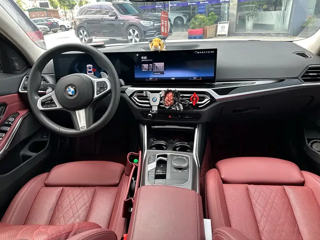 BMW 3 Series 2023 из CN, фото 7