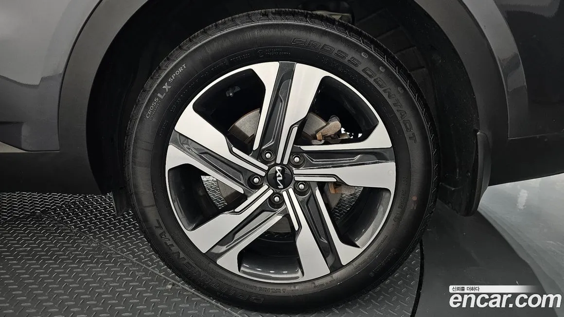 Kia Sorento — фото 5