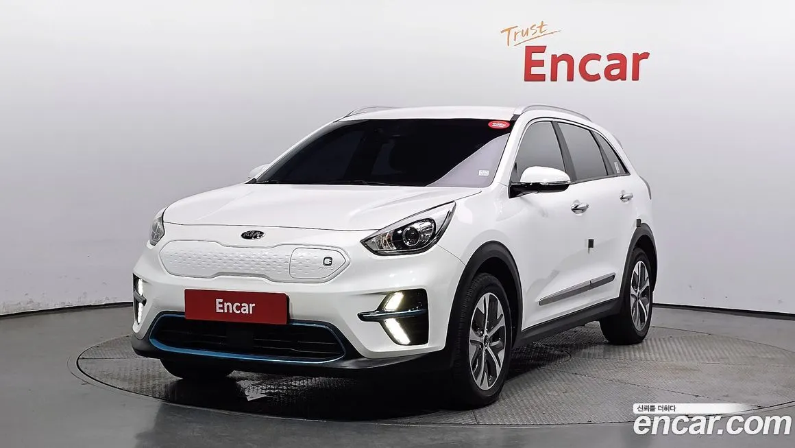 Kia Niro — фото 1