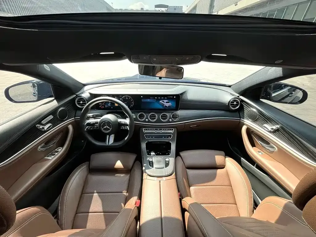 Mercedes-Benz E-Class — фото 5