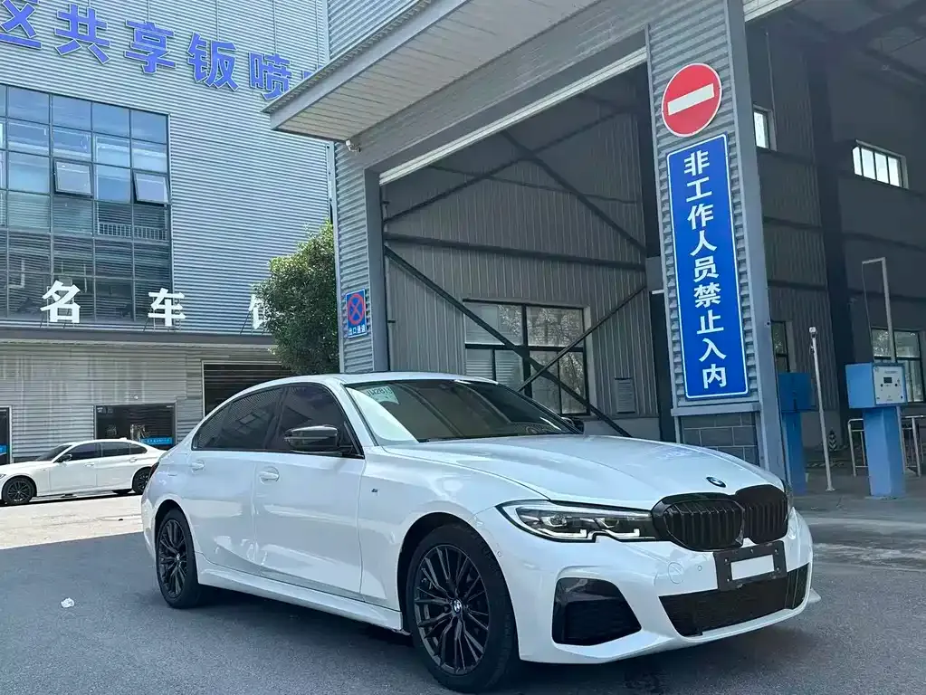 BMW 3 Series 2022 из CN, фото 3