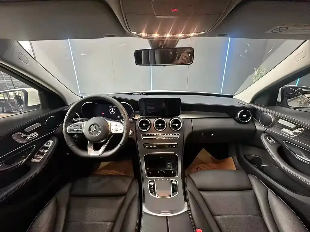 Mercedes-Benz C-Class — фото 10