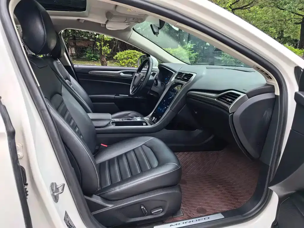 Ford Mondeo 2021 из CN, фото 10
