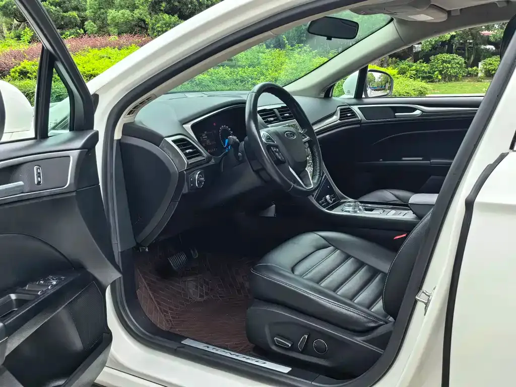 Ford Mondeo 2021 из CN, фото 8