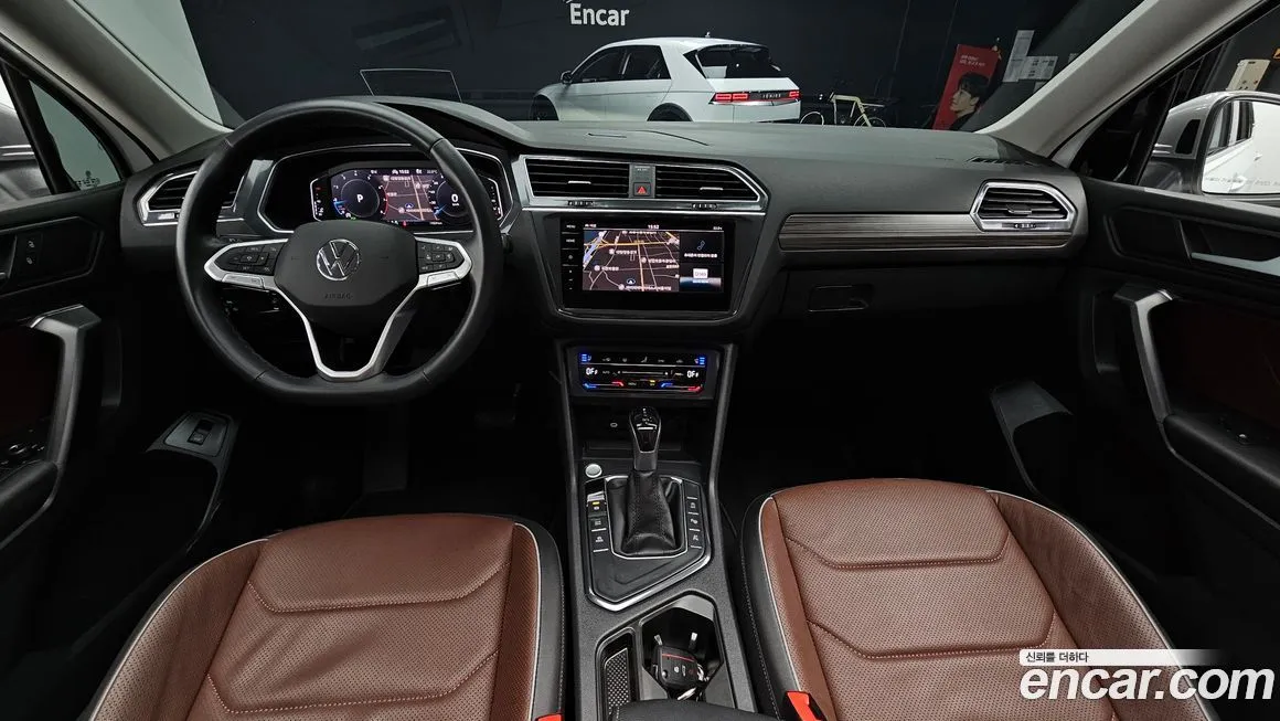 Volkswagen Tiguan — фото 7