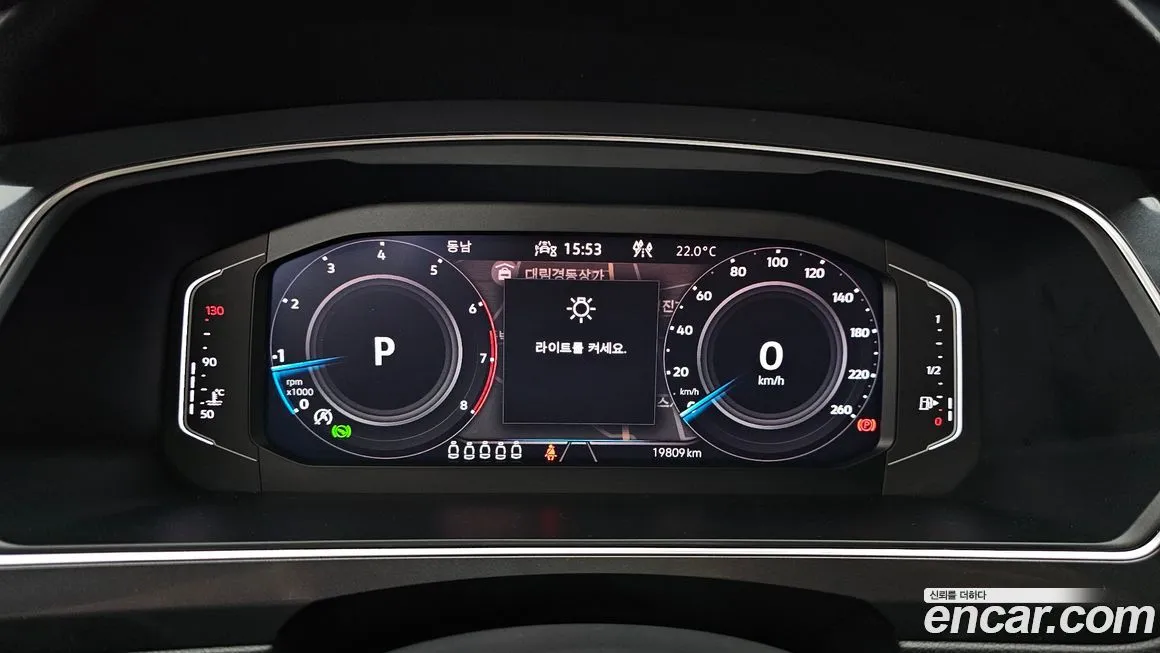 Volkswagen Tiguan — фото 8