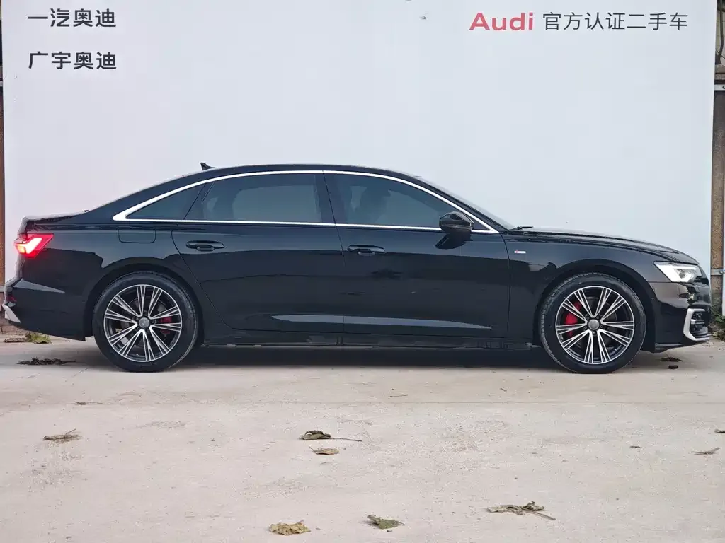 Audi A6L 2024 из CN, фото 5