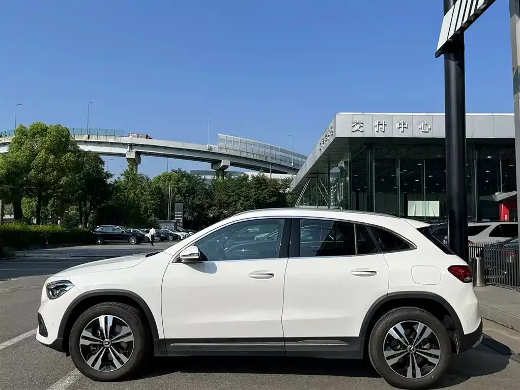 Mercedes-Benz GLA — фото 4