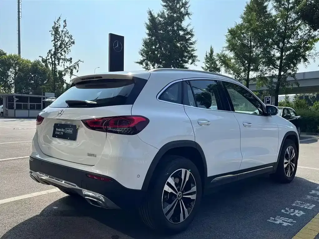 Mercedes-Benz GLA — фото 7