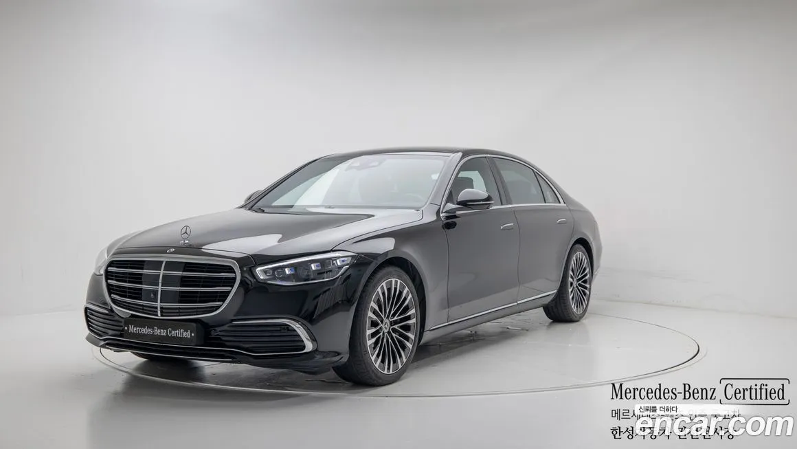 Mercedes-Benz S-Class — фото 1