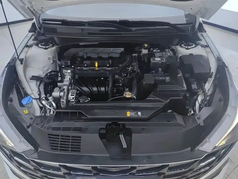 Hyundai Elantra 2023 из CN, фото 10
