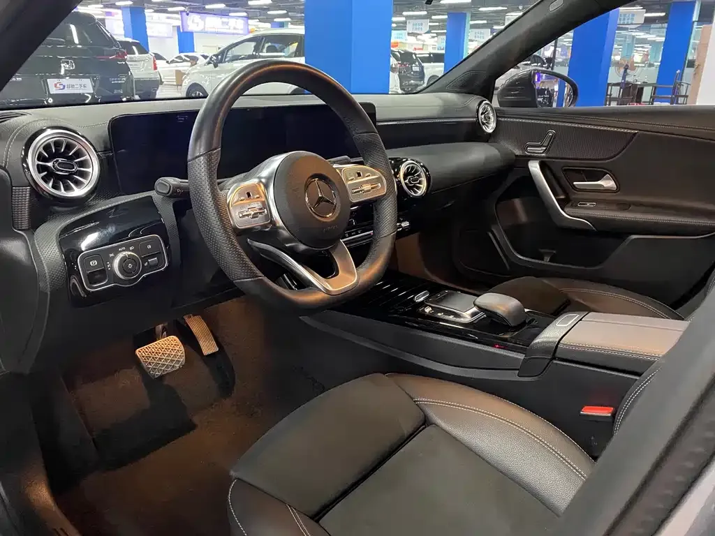 Mercedes-Benz A-Class 2023 из CN, фото 8