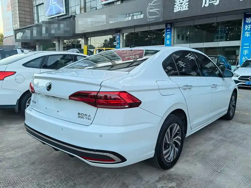 Volkswagen Bora 2023 из CN, фото 6