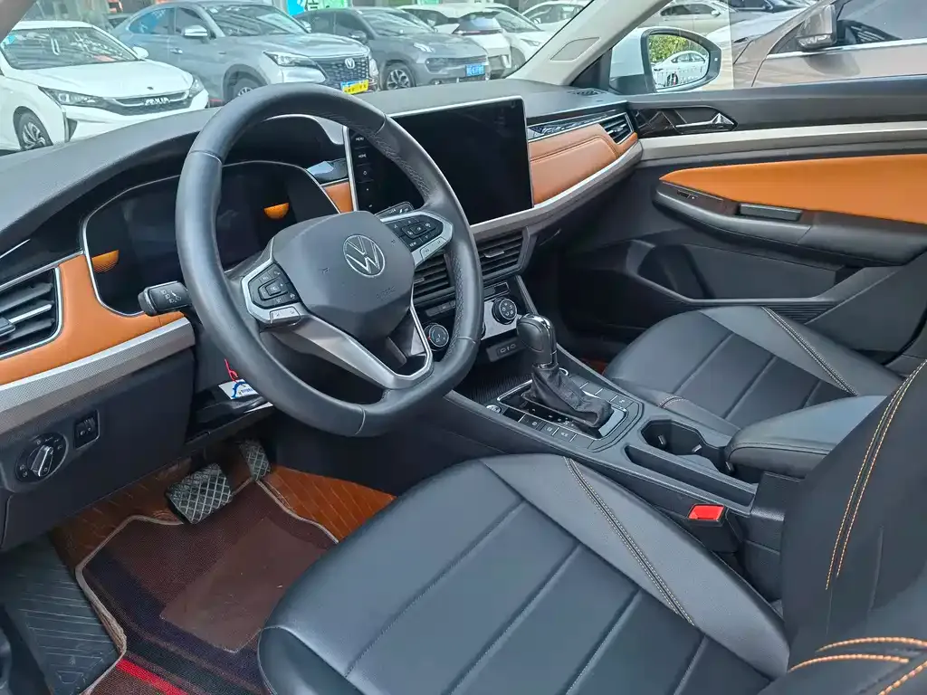 Volkswagen Bora 2023 из CN, фото 7