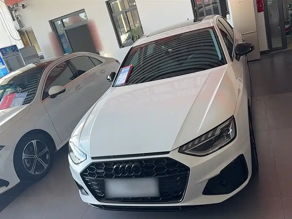 Audi A4L 2023 из CN, фото 6