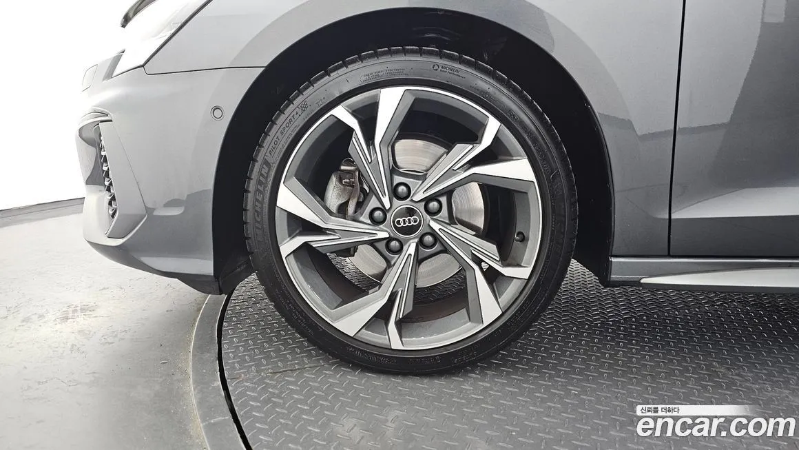 Audi A3 2023 из KR, фото 5