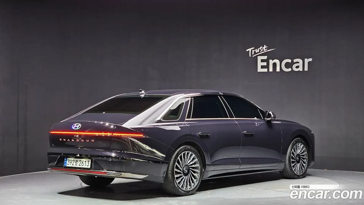 Hyundai Grandeur — фото 2