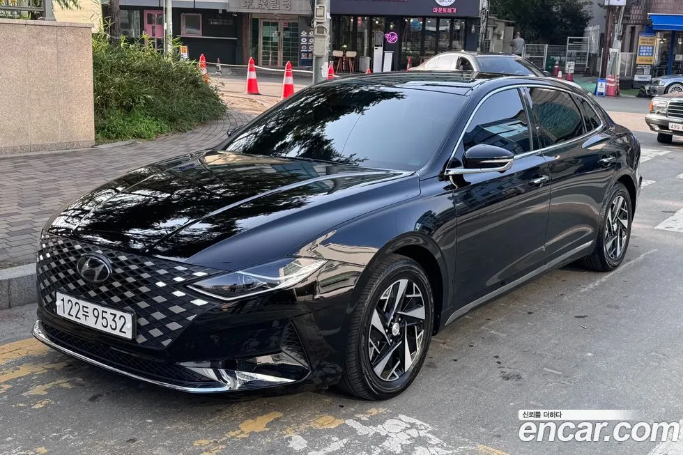 Hyundai Grandeur 2022 из KR, фото 2