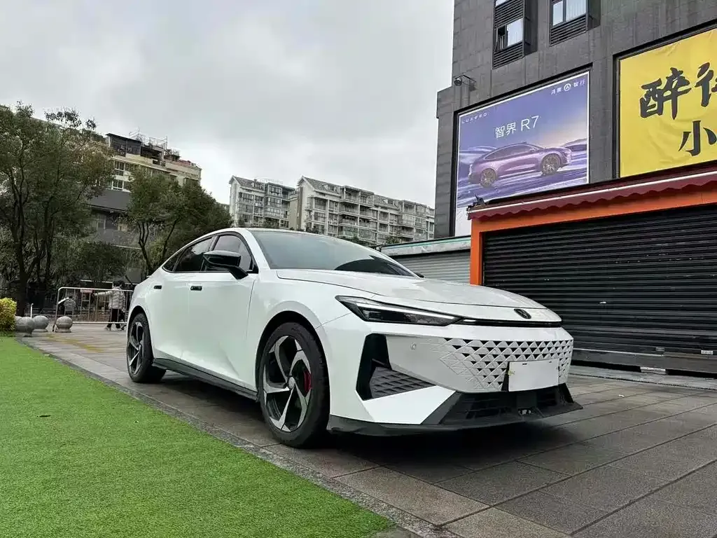 Changan UNI-V 2024 из CN, фото 5