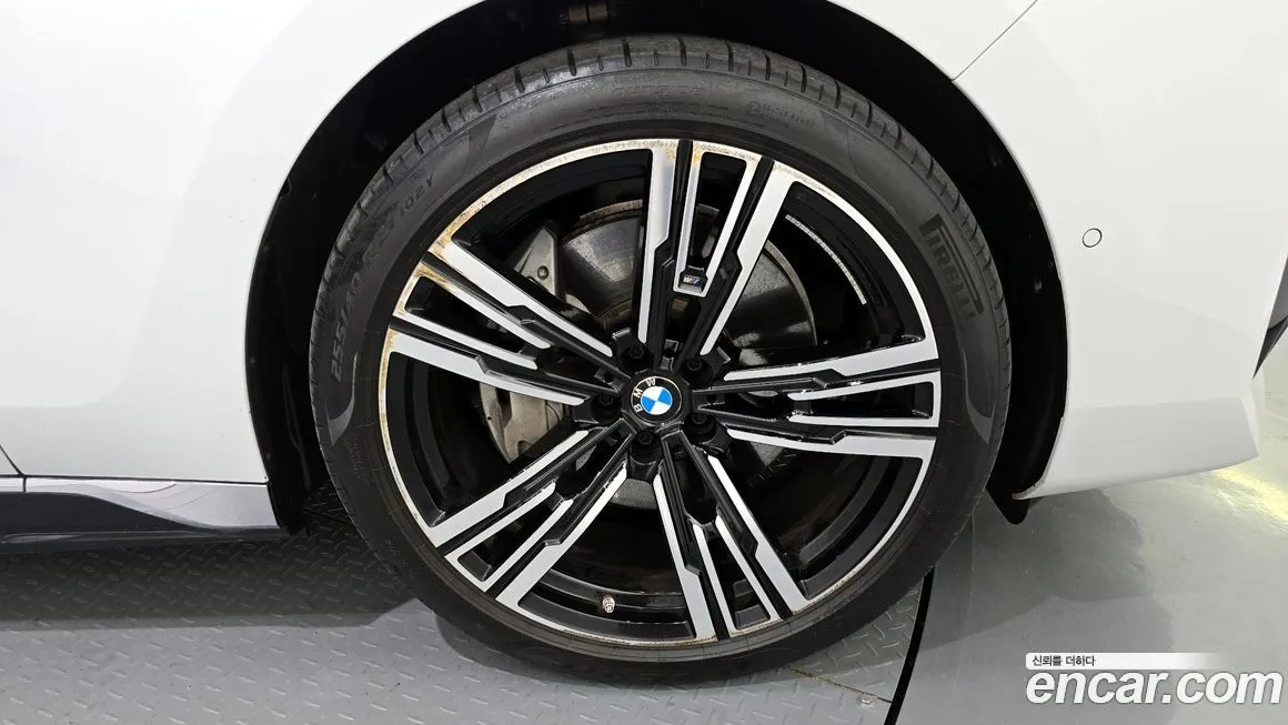 BMW i7 — фото 5