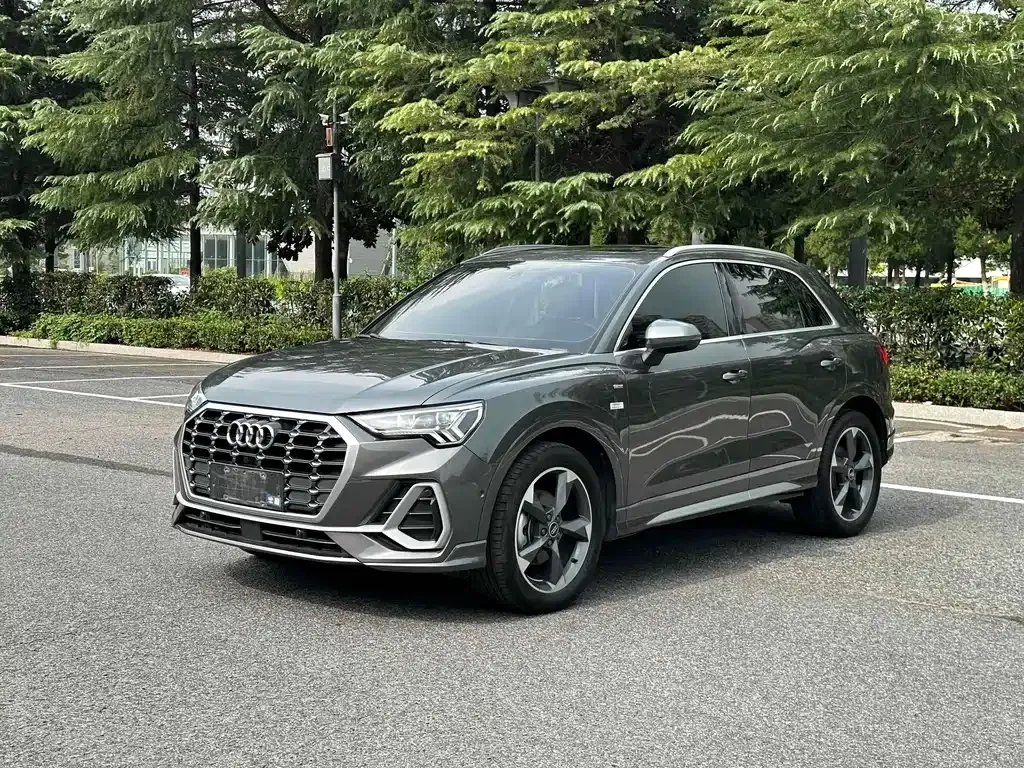 Audi Q3 2023 из CN, фото 1