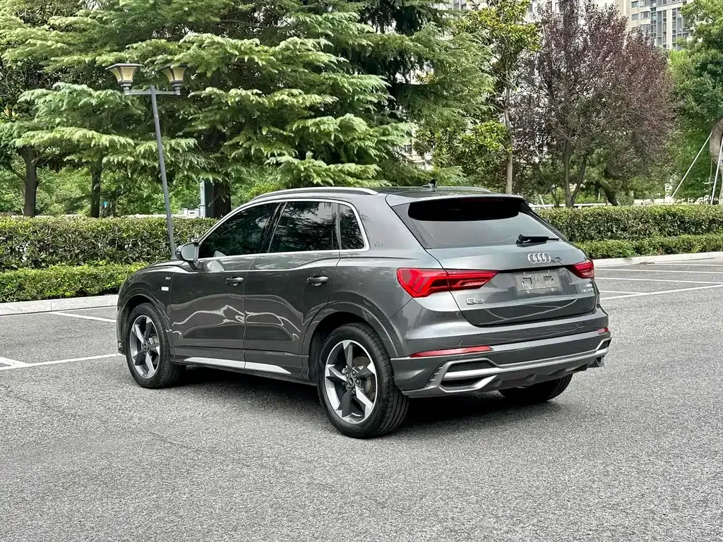 Audi Q3 2023 из CN, фото 3