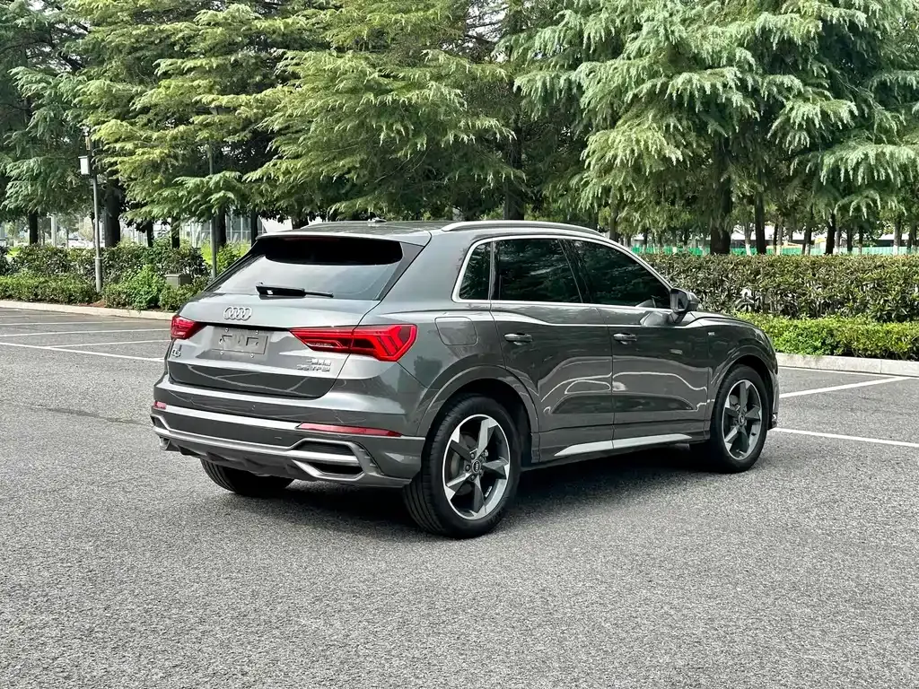 Audi Q3 2023 из CN, фото 4