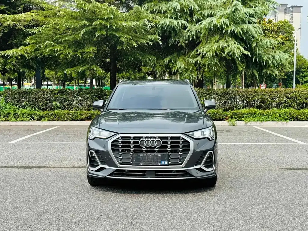 Audi Q3 2023 из CN, фото 5