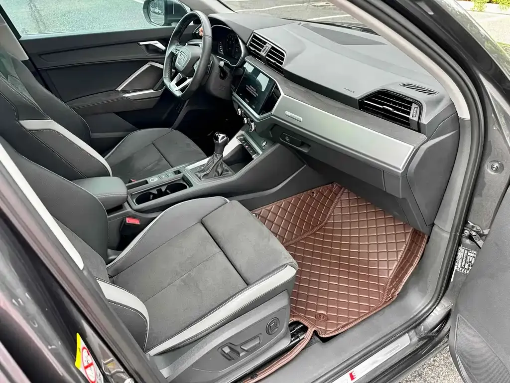 Audi Q3 2023 из CN, фото 9