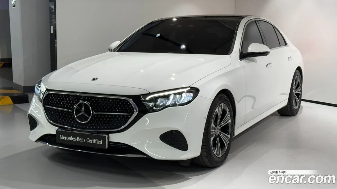 Mercedes-Benz E-Class — фото 1