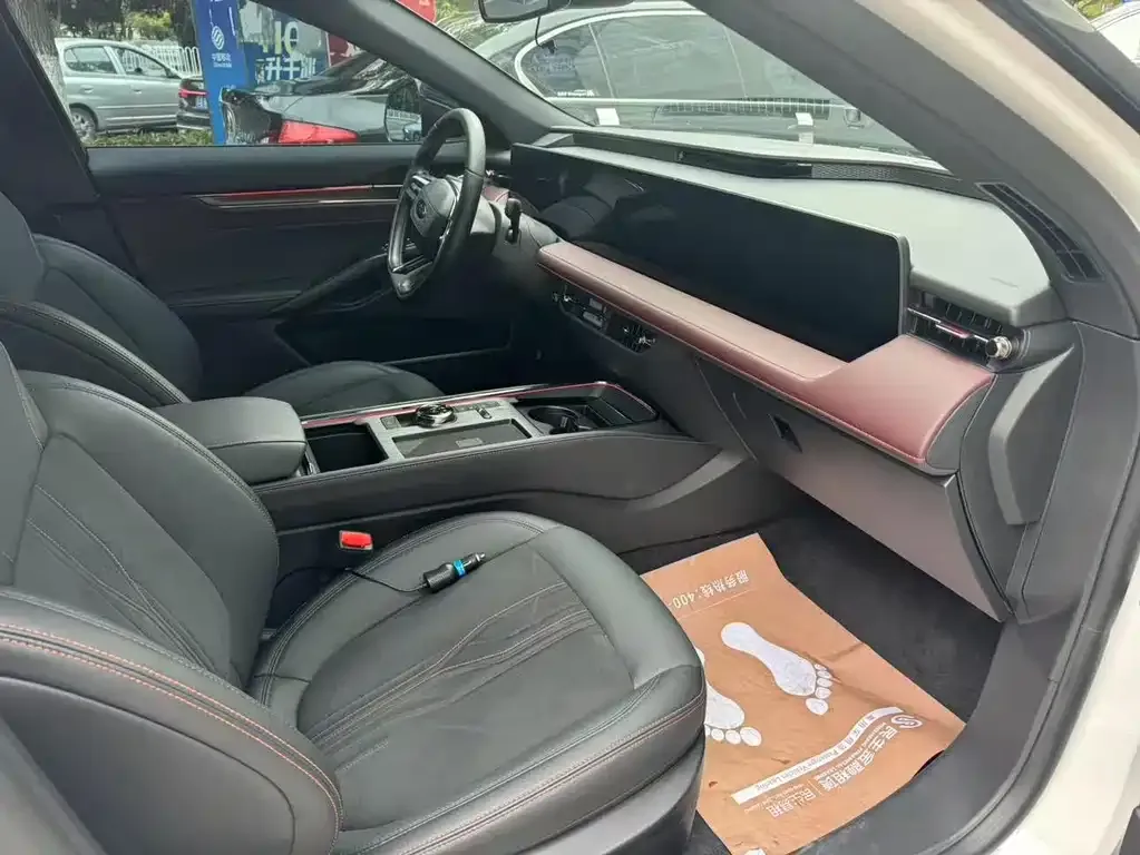 Ford Mondeo 2023 из CN, фото 3