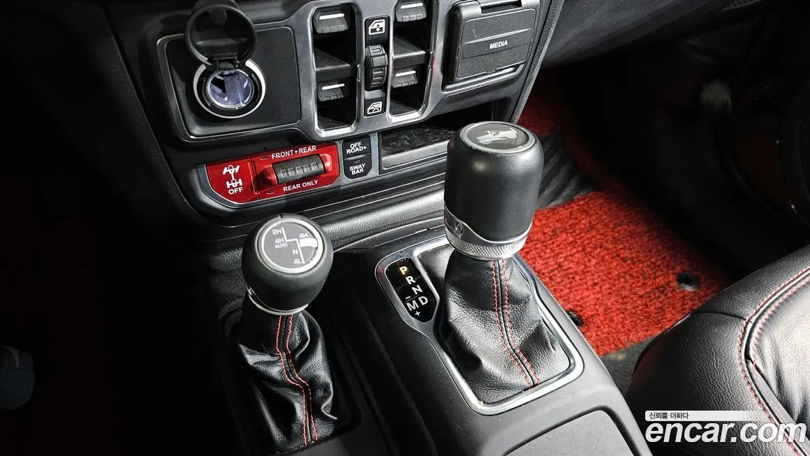 Jeep Wrangler 2023 из KR, фото 9